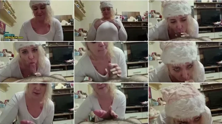 Screenshot 2 from MolligeSchlampeHot – Zum Nikolaus geil die Rute leer gesaugt POV [FullHD 1080p] (MDH)