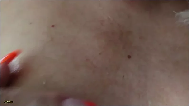 Play video: Bibixxx – Sperma Geile Teeny-Bitch – Ich lutsche bis du spritz [FullHD 1080p] (MDH)
