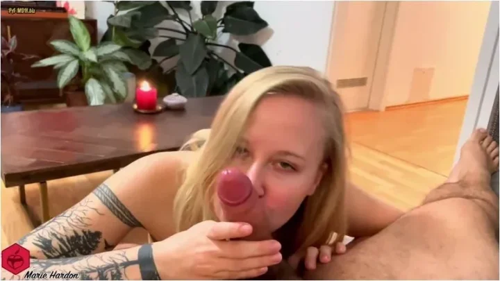 Marie Hardon – POV Abgelenkte College-Schlampe lutscht harten Schwanz [FullHD 1080p] (MDH)