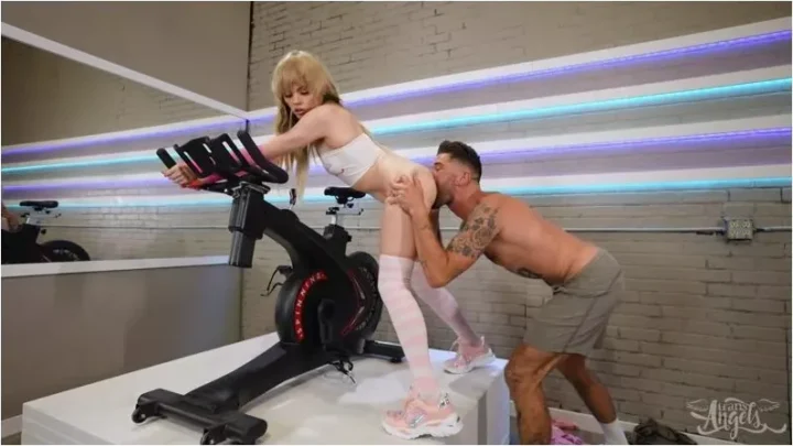 Kate Zoha, Chris Damned – Sweat Sesh (21-01-2022) [FullHD 1080p] (TransAngels)