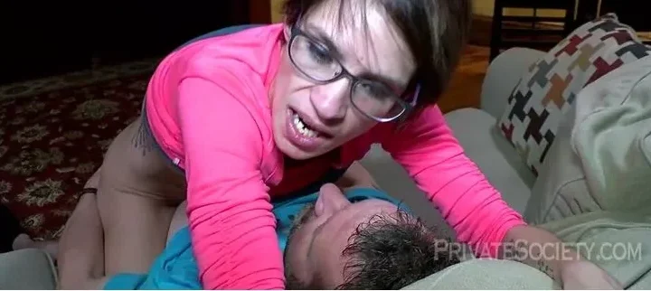 Screenshot 1 from Natalie  – Natalie Shes Fallen On Hard Times (12.05.2022) [HD 720p] (PrivateSociety)