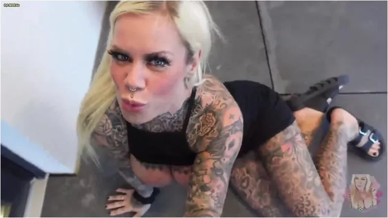 Play video: SteffiBlond – PUBLIC hollaendischer TERRASSENVERKAEUFER fickt meine MAULMUSCHI bis ich fast nicht mehr kann – XXL squirt [HD 720p] (MDH)