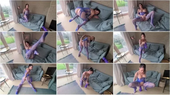 Screenshot 2 from Adeline Lafouine – PlayFor You With My Monster Dildo [FullHD 1080p] (Milf)