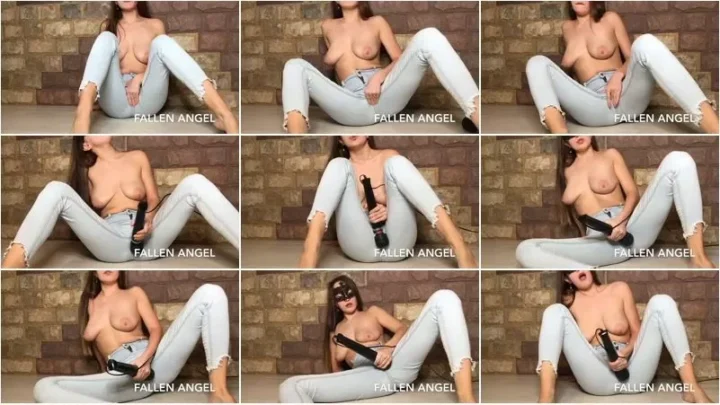 Screenshot 2 from Honey Luna – Squirting In Jeans [FullHD 1080p] (Dildo)