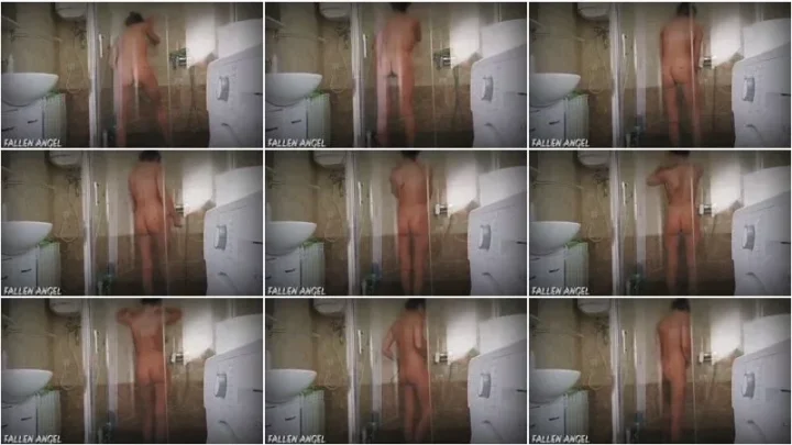 Screenshot 3 from Honey Luna – Masturbating In The Shower [FullHD 1080p] (Dildo)